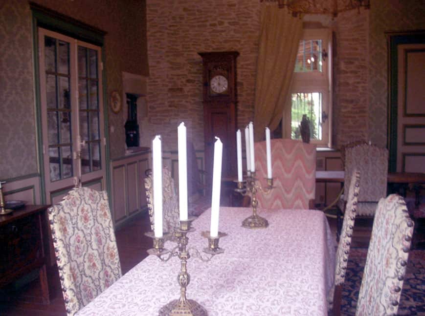 Salle de petit déjeuner des chambres d’hôtes du Château de Malvirade