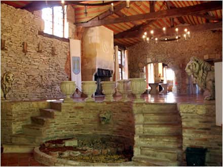 Salle des Chevaliers aménagée pour un séminaire