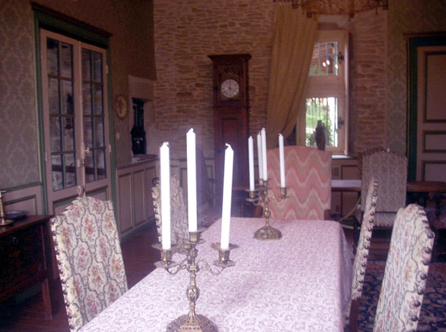 Salle de petit déjeuner des chambres d’hôtes du Château de Malvirade